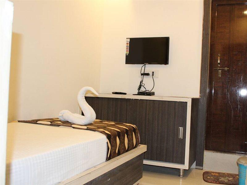 Super Hotel O Shri Shiva Palace Rāipur Extérieur photo