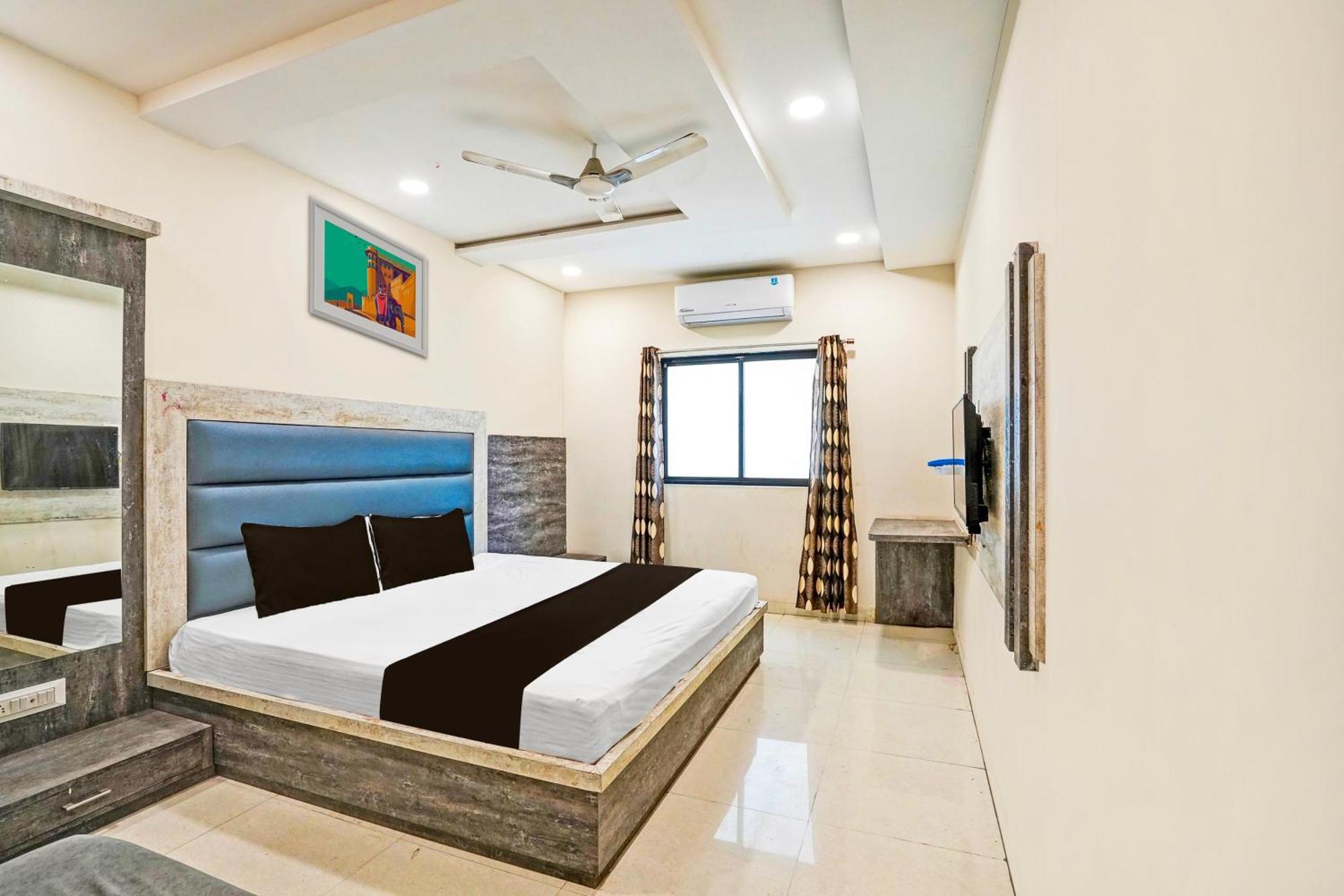 Super Hotel O Shri Shiva Palace Rāipur Extérieur photo