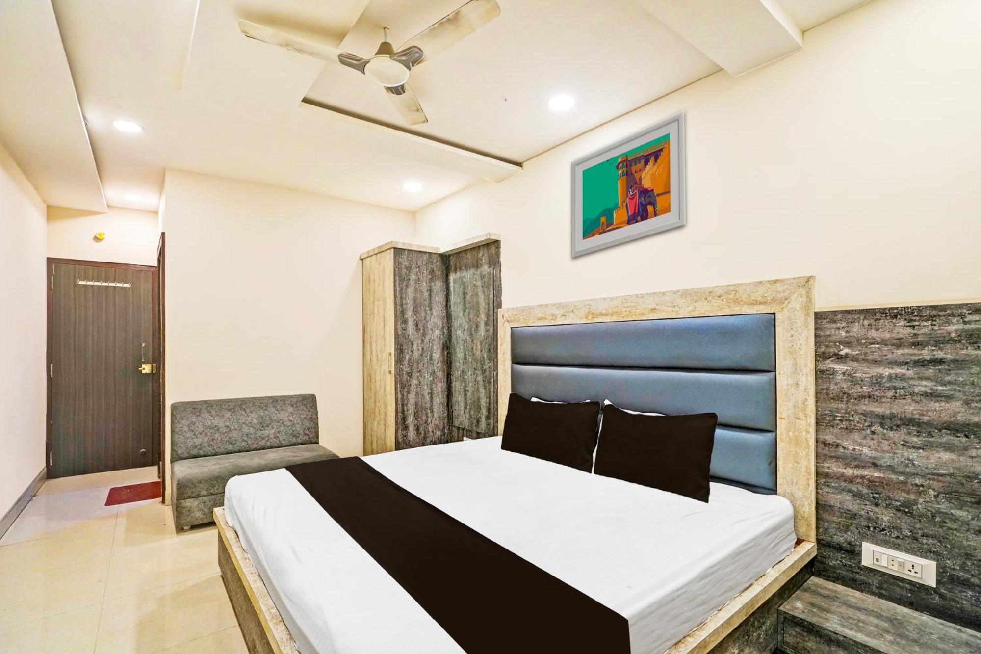 Super Hotel O Shri Shiva Palace Rāipur Extérieur photo