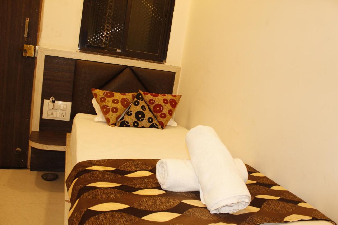 Super Hotel O Shri Shiva Palace Rāipur Extérieur photo