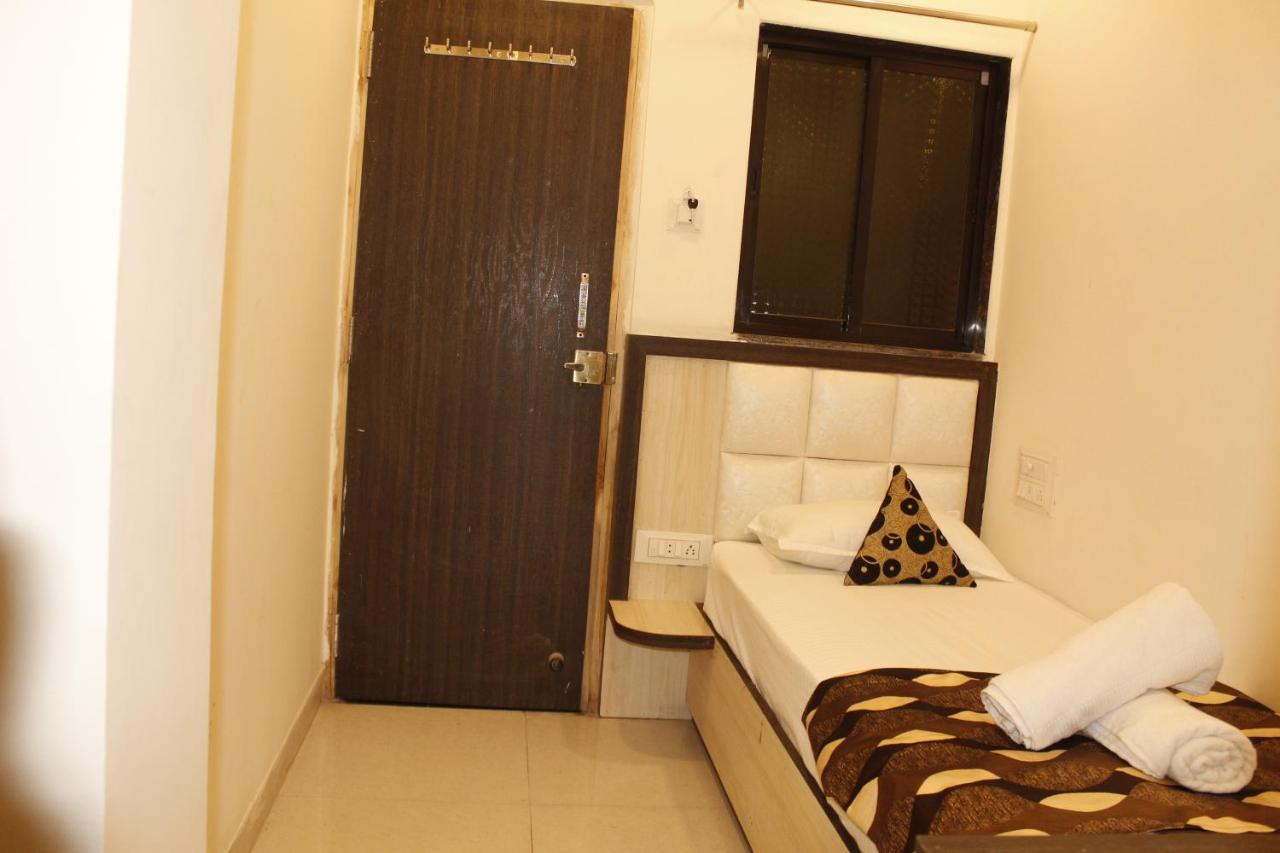 Super Hotel O Shri Shiva Palace Rāipur Extérieur photo